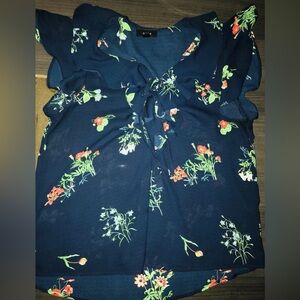 Mine Floral Blouse Size Large